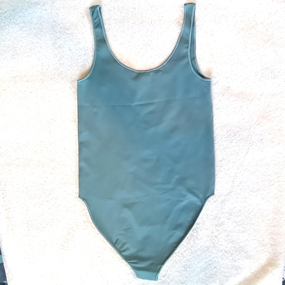 SKIMS Bodysuit
